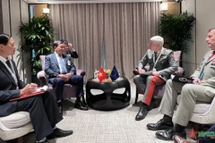 Vietnamese delegation active at 20th Shangri-La Dialogue