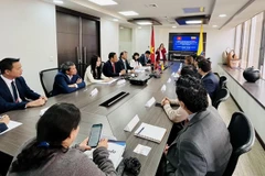 Vietnam seeks to tighten business links with Colombia, Chile