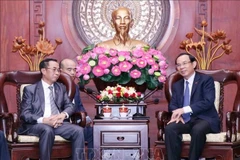 HCM City's leader receives Lao legislator