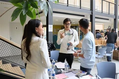 Career orientation conference for Vietnamese youngsters in Czech​ Republic held