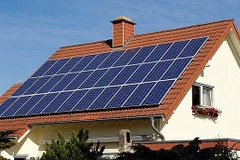Incentives for rooftop solar power systems proposed