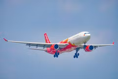 Vietjet offers 50% discount on SkyBoss Business tickets to fly across five continents