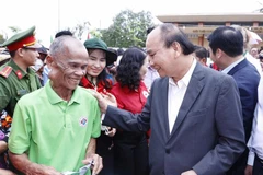 President presents Tet gifts to poor, disadvantaged households in Kien Giang