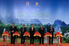 Conference promotes strength, potential of Cao Bang