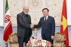 NA Chairman receives Iranian minister of industry, mine, trade