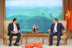 PM receives Chairman of Adani Group in Hanoi