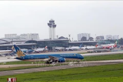 Flights diverted, rescheduled due to bad weather at Tan Son Nhat airport