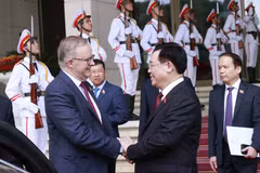Top legislator of Vietnam meets with visiting Australian PM