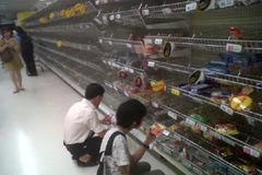 Thailand monitors flood situation in the south, ensures adequate supply of consumer goods