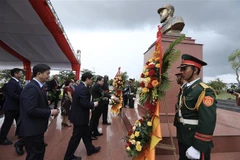 Top Cuban legislator commemorates Fidel Castro in Quang Tri