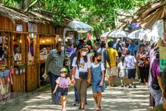 Thailand, Laos seek to reinforce tourism links