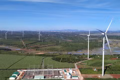 Renewable energy companies report lower earnings, burdened with bond debts
