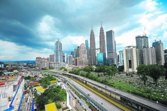 Malaysia promotes economic commitment to ASEAN, China