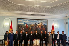 NA Vice Chairman Nguyen Khac Dinh visits Kyrgyzstan