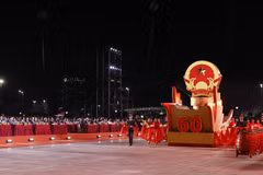 Quang Ninh asked to become international tourism, marine economy hub