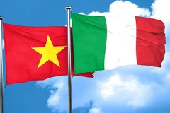 Top leaders congratulate Italy on National Day