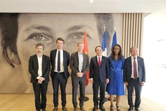 HCM City, French region to team up in economy, heritage conservation, ecological transition