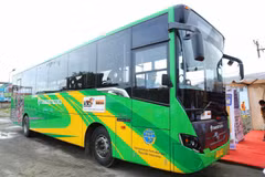 Indonesia implements bus fares for special groups