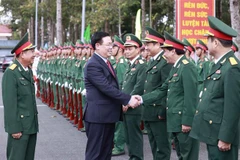 NA leader pays pre-Tet visit to armed forces of An Giang province