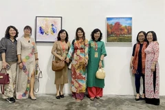 10 Vietnamese artists display works at Indonesia exhibition for women