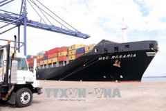 Seaports nationwide busy through Tet break