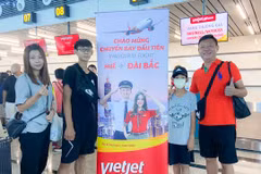 Vietjet conducts first direct flight linking Thua Thien-Hue with Taiwan