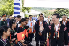 President joins great national unity festival in Phu Yen