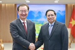 PM hosts leader of Yunnan provincial Party Committee