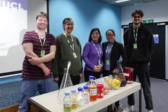 Vietnamese scientist in UK inspires passion for scientific study 