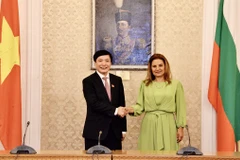 Vietnamese NA General Secretary meets with Bulgarian counterpart