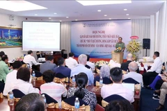 HCM City leaders meet outstanding overseas Vietnamese ahead of Tet