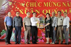 Tet comes early to OVs in Cambodia’s southwestern region