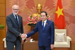 Vietnam calls for support from France in bolstering cooperation with EU 