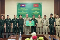  Vietnamese, Cambodian border guards forces coordinate in border management