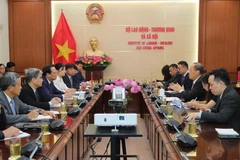 Vietnam, Singapore intensify cooperation in human resources training