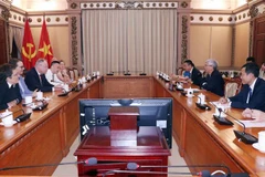 HCM City, German state seek cooperation opportunities in vocational training, climate change response