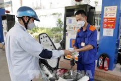 Petrol prices see mixed changes, oil prices up