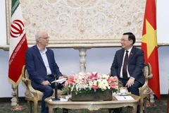 NA Chairman receives Iran-Vietnam Friendship Association President