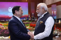Vietnamese PM meets with Indian, Bangladeshi leaders in Jakarta