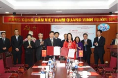 Vietnamese, Chinese publishing houses sign deals