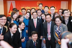 PM meets with Vietnamese community in Japan