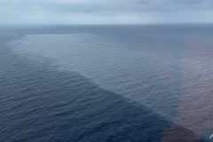 Tanker with 800 tonnes of oil sank in Philippines waters