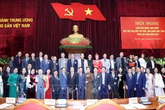 Intellectuals, scientists, writers, artists commended on national development