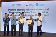 Indonesia, RoK shake hands in establishing e-bus ecosystem in Bali