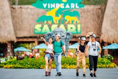 Travel firms offer big promotions for holiday tours
