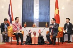 NA Chairman receives leaders of Thai Chamber of Commerce, leading Thai firms