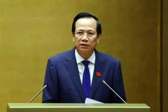 Minister of Labour, Invalids and Social Affairs Dao Ngoc Dung addresses the National Assembly's 7th session (Photo: VNA)