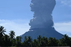 Indonesia's Mount Ibu (Photo: AFP)