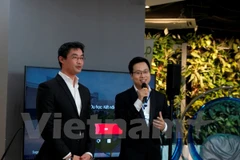 WEF leader joins in exchange with young Vietnamese