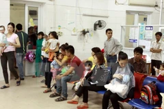 Hanoi, Paris join hands in improving pre-birth, newborn screening 